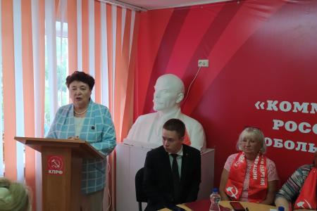 Лидер тюменских коммунистов Т.Н. Казанцева посетила с рабочим визитом районы области