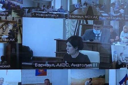 Депутаты КПРФ прокомментировали скандальное заседание Алтайского Заксобрания