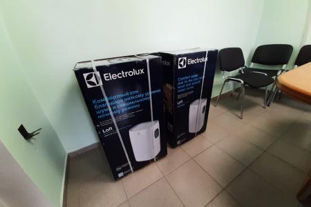 Депутат Госдумы от КПРФ Н.Н. Езерский передал технику для ОКБ №1 в Екатеринбурге