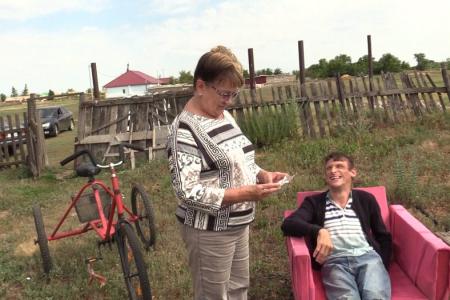 Саратовская область Депутаты КПРФ помогли инвалидам