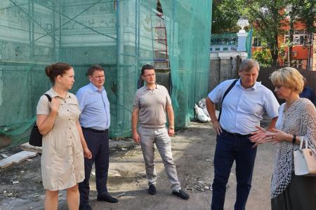 Депутат Госдумы от КПРФ Владимир Блоцкий передал оборудование детским садам Нижнего Новгорода