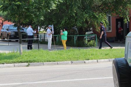 Амурская область. Благовещенск. Пикетчиков КПРФ задержала полиция