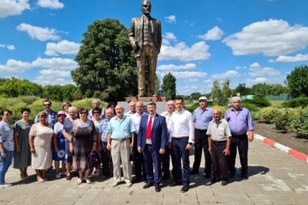 В Белгородской области открыли новый памятник В.И. Ленину
