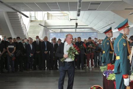 Г.А. Зюганов принял участие в церемонии прощания с А.В. Иваницким