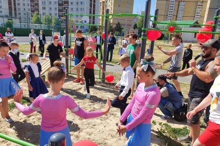 «И помнит мир спасенный…». В Тюмени КПРФ подвела итоги творческого конкурса среди учащихся