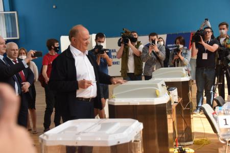 Г.А. Зюганов: «Сегодняшнее голосование имеет принципиальное значение, граждане должны высказать свою волю»