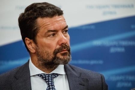 Александр Ющенко: Подключать юристов к разбирательству по иску Сурайкина о защите чести и достоинства не планируется