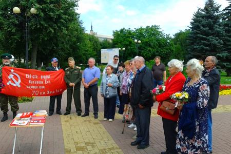 Калужские коммунисты в День Военно-Морского Флота провели чествование ветеранов