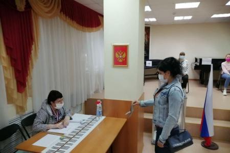 Лидера алтайских коммунистов чуть было не удалили с участка для голосования по поправкам в Конституцию
