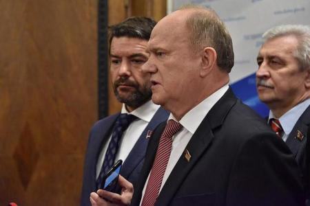 Александр Ющенко: Подключать юристов к разбирательству по иску Сурайкина о защите чести и достоинства не планируется