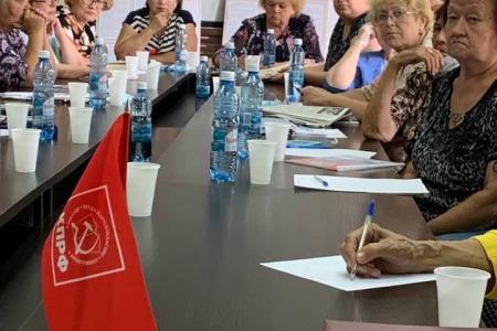 Н.А. Останина встретилась с активистками Новосибирского регионального отделения ВЖС «Надежда России»