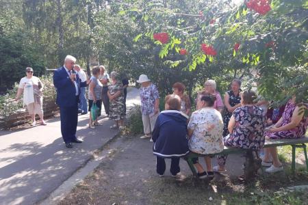 Секретариат Тамбовского обкома КПРФ под руководством первого секретаря А.И. Жидкова провёл ряд встреч с населением г. Кирсанова и Кирсановского района