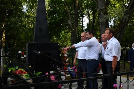 Г.А. Зюганов посетил Знаменский район Орловской области