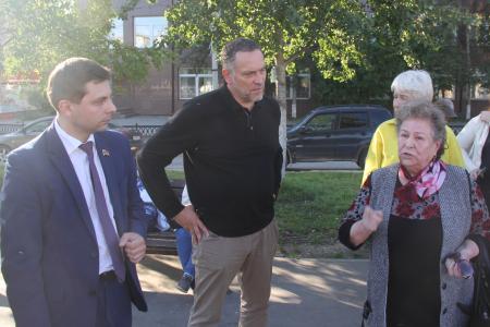 Первый секретарь Коми рескома КПРФ Олег Михайлов встретился с жителями Ухты и Сосногорска