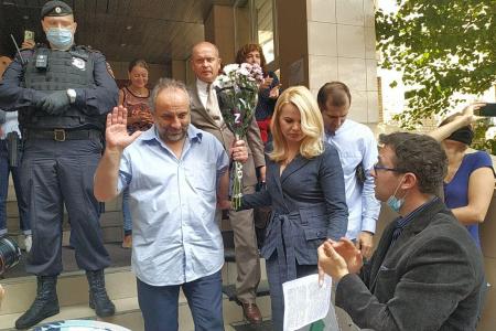 Депутата фракции КПРФ в Мосгордуме Олега Шереметьева отправили под домашний арест