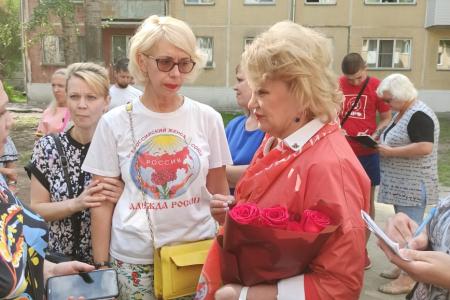 Н.А. Останина встретилась с активистками Новосибирского регионального отделения ВЖС «Надежда России»