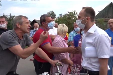 Брянские власти пообещали выполнить требования жителей Почепа