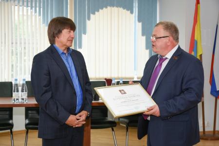 Депутат КПРФ Александр Наумов: «Опыт строительной компании «Гюнай» следует распространить на всю Россию»