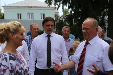 Г.А. Зюганов посетил Знаменский район Орловской области