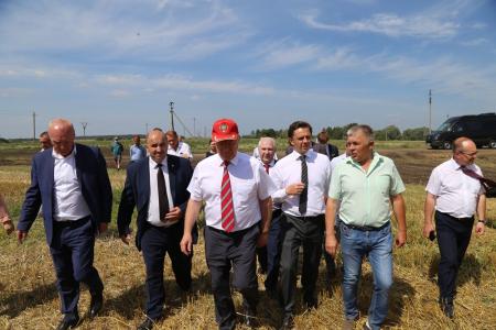 Г.А. Зюганов посетил Знаменский район Орловской области