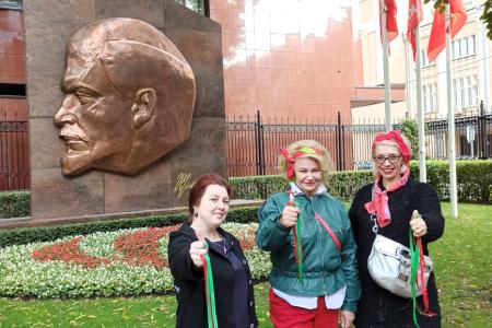 Надежда России: Руки прочь от Белоруссии!
