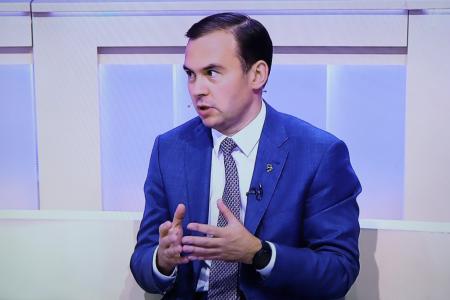 Юрий Афонин на Первом канале: Зачем российские СМИ с утра до вечера обсуждают судьбу штанов Навального?