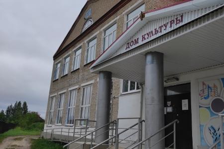 Кандидат в губернаторы от КПРФ Ксения Айтакова встречается с избирателями в Пермском крае