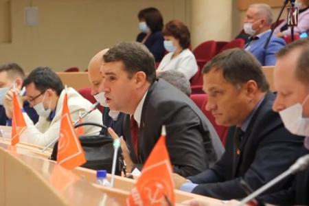 Саратовская область. Прожиточный минимум: чиновник так и не смог ответить, можно ли прожить на эти деньги