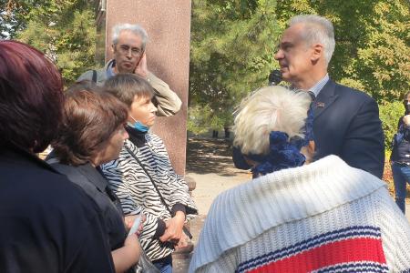 «Итоги выборов Губернатора Ростовской области не признаём!»: в Ростове состоялась встреча Е. Бессонова с ростовчанами