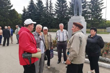 Самарская область. В прошедшие выходные КПРФ провела шесть собраний граждан с участие Алексея Лескина