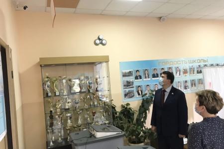 Олег Лебедев ознакомился с ходом голосования на избирательных участках Рязанской области.