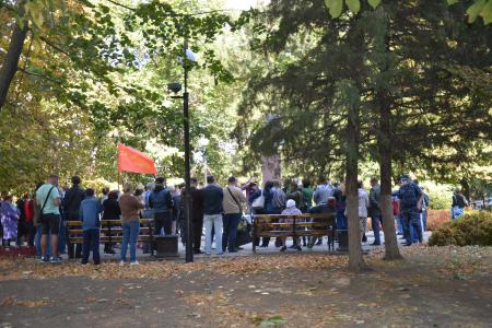 «Итоги выборов Губернатора Ростовской области не признаём!»: в Ростове состоялась встреча Е. Бессонова с ростовчанами