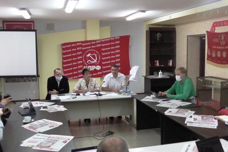Пресс-конференция саратовских депутатов-коммунистов