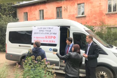 Олег Лебедев проводит встречи с избирателями и объезжает с передвижной приемной дворовые территории Рязани