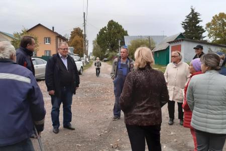 Московская область. Депутат-коммунист Александр Наумов  встретился с жителями села Липитино