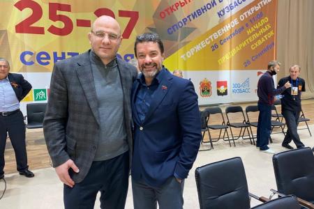 Кемерово. Депутат Госдумы Александр Ющенко наградил победителей турнира по вольной борьбе «Шахтерская слава»