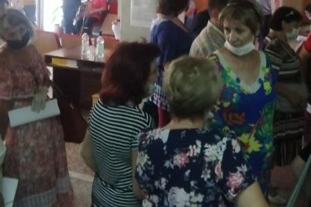 Предвыборная ситуация в Астрахани: Единороссы-подпольщики, порча баннеров коммунистов, массовая досрочка и препятствия в проведении встречи с Николаем Бондаренко