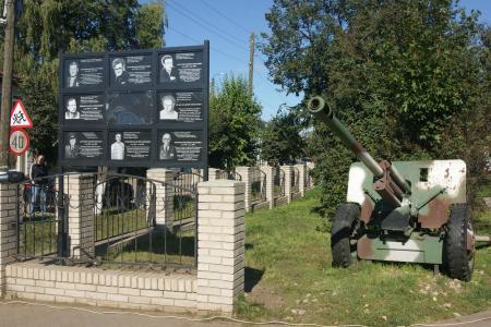 Кировская область. В Нолинске состоялось открытие мемориальной доски поэтам-фронтовикам