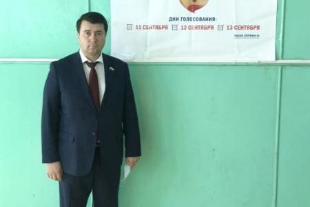 Олег Лебедев продолжил объезд избирательных участков в Рязанской области.