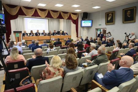 В.И.Кашин принял участие в мероприятиях, посвященных 100-летию Центра овощеводства ВНИИССОК