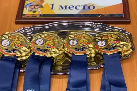 Кемерово. Депутат Госдумы Александр Ющенко наградил победителей турнира по вольной борьбе «Шахтерская слава»