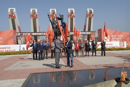 Коммунисты Забайкалья почтили память павших в боях в годы Второй мировой войны