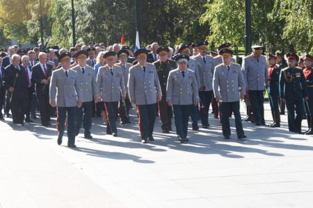 День Сухопутных войск. Г.А. Зюганов возложил цветы к Могиле Неизвестного Солдата и памятнику Г.К. Жукову