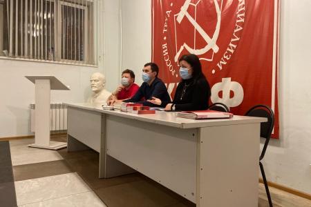 Секретари ЦК ЛКСМ РФ Наталья Дорохова и Евгений Дроздов провели встречу с комсомольским активом Самары