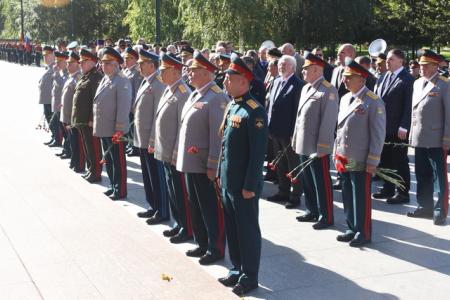 День Сухопутных войск. Г.А. Зюганов возложил цветы к Могиле Неизвестного Солдата и памятнику Г.К. Жукову