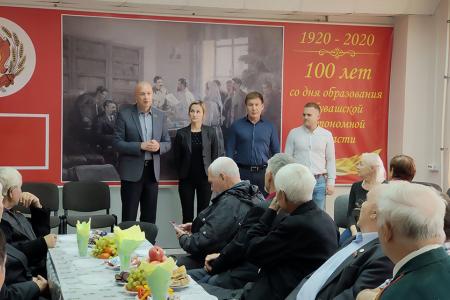 Республика Чувашия. В Чебоксарах поздравили ветеранов партии с Днем пожилых людей