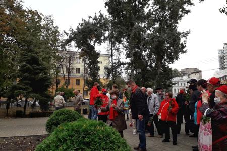 В Воронеже почтили память защитников Советской власти в октябре 1993-го