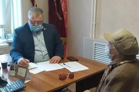 Депутат-коммунист Александр Наумов в региональную неделю, провел прием граждан в шести городских округах Подмосковья