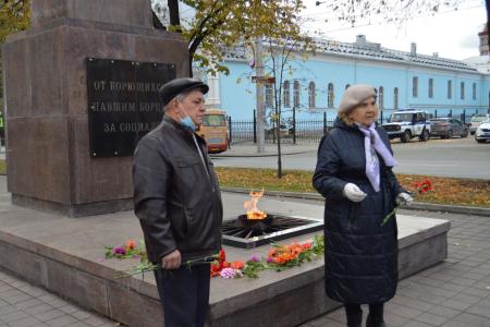 Барнаульские коммунисты провели памятную акцию, посвященные «Черному октябрю» 1993 года