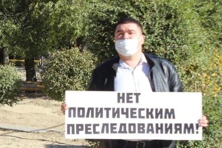 Волгоград. Коммунисты и комсомольцы Волгограда проводят пикеты в защиту отца и сына Левченко
